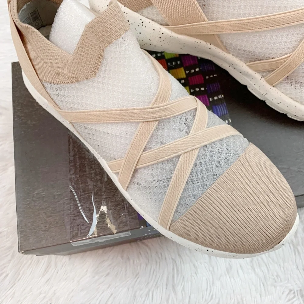 Bernie mev. Women bungee sheer slip on comfort‎ shoes light weight memory foam